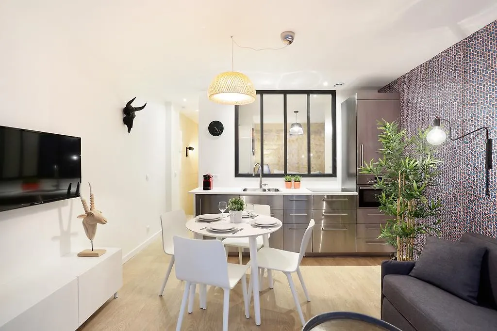 Apartment Rent A - Chenier B *